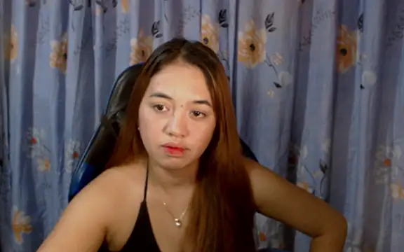urlover_mae26 webcam