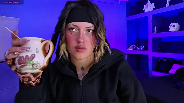 _sharlotte777 webcam