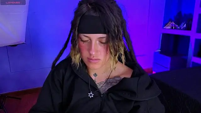 _sharlotte777 webcam