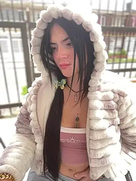 PamelaJonsom_ webcam