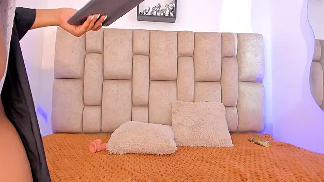 scarletmonroee_ webcam