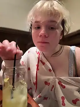 Cutiepiespanks webcam