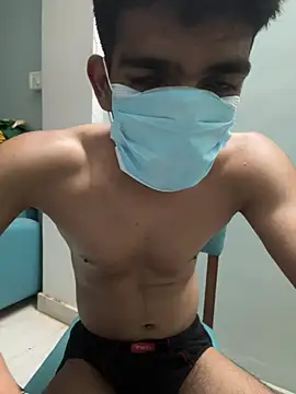 badboytom78 (M young) - Naked Shower for 5 mins