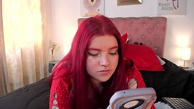 CelessteRedds webcam