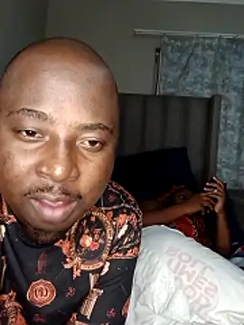 Bootylioustits webcam