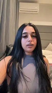 LilMisIndianx webcam