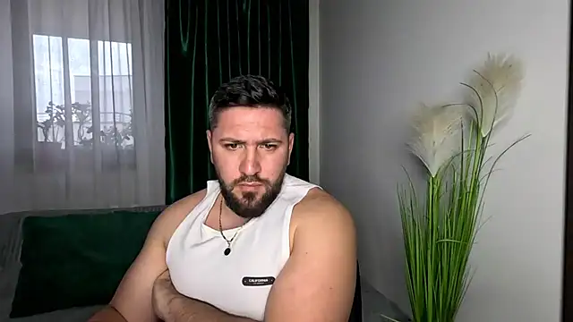 Gold_Alpha_Boy webcam