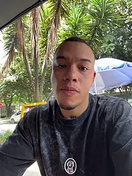 AlphaMasterXxx webcam