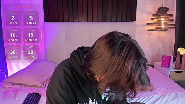 Creamy_Angelo webcam