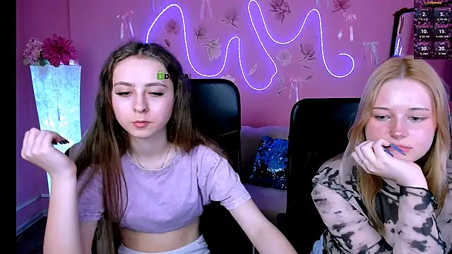 rebecca_smile webcam