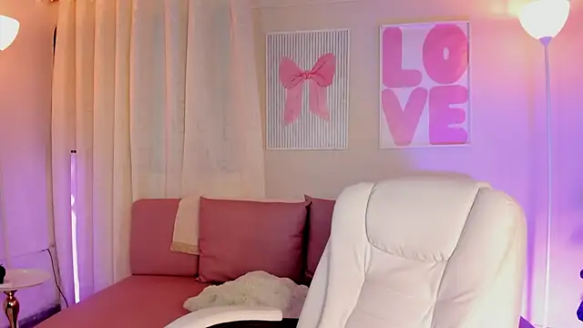 MarianaaDooll webcam