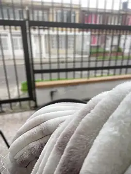 PamelaJonsom_ webcam