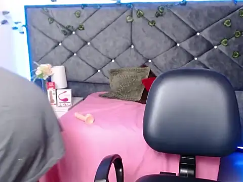 Alisha_Gamskar13 webcam