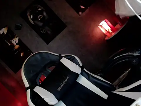 Sexycock_kerara webcam