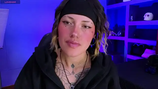 _sharlotte777 webcam