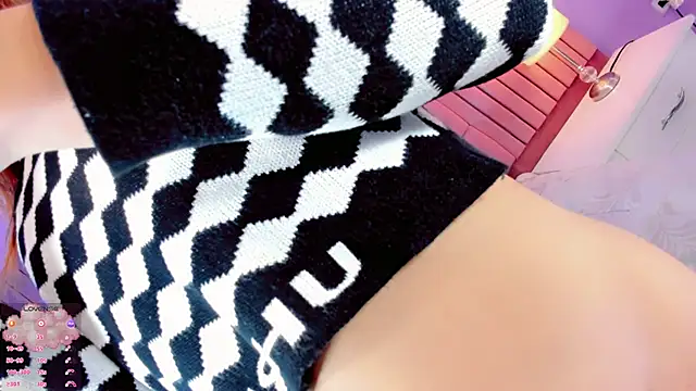 Camille_deluxe webcam