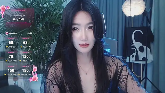 美女feifei-love在线直播