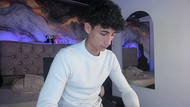 MaxiimoRomano_ webcam