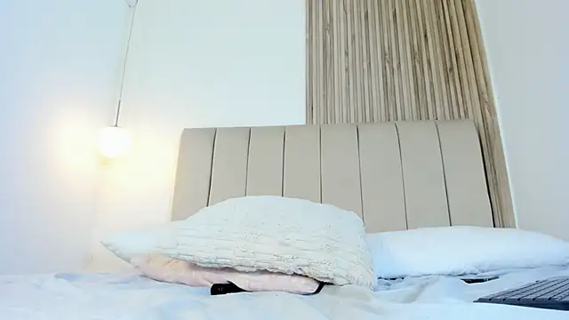 LucianaFerrerr webcam