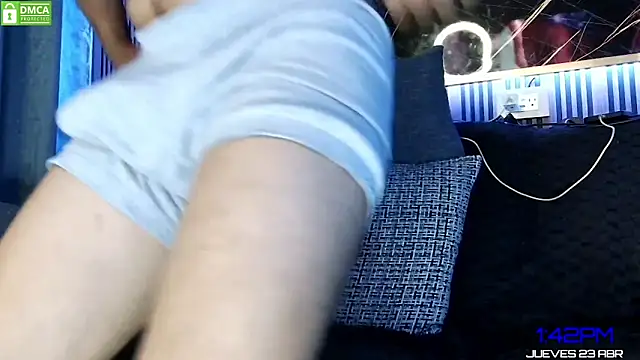 lucianoroblesvip webcam