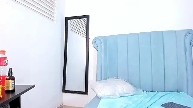 Cleopatra_Trans webcam