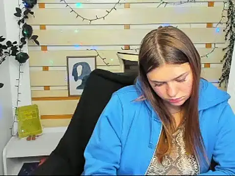 Josephine_Kiss webcam