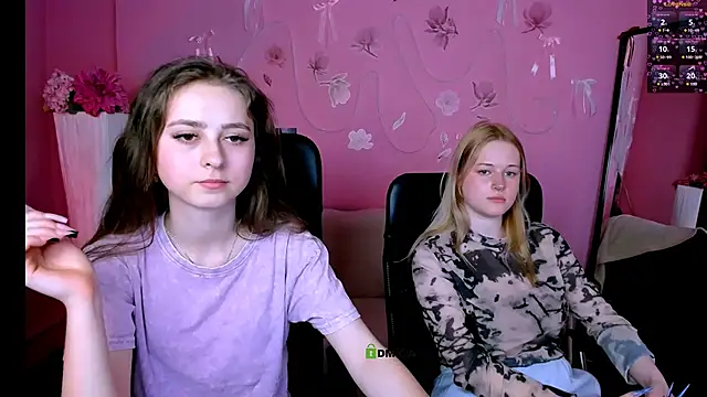 rebecca_smile webcam