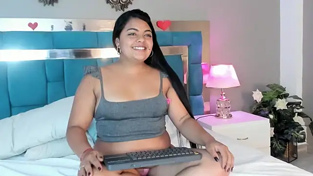 ScaarlettBlack webcam