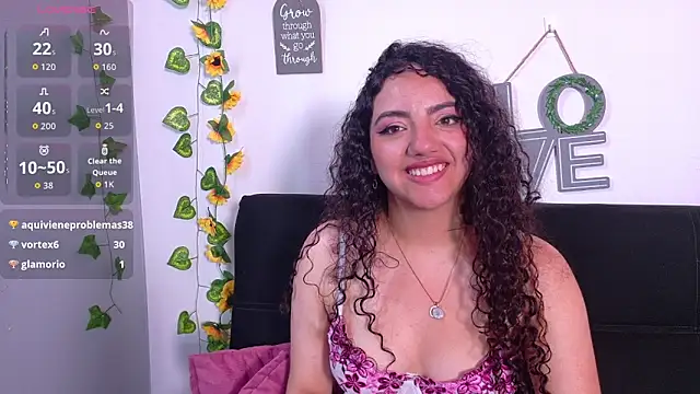emiily_curly webcam