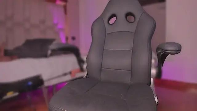 Emmily_Savage webcam