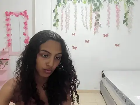 laura_hon11 webcam