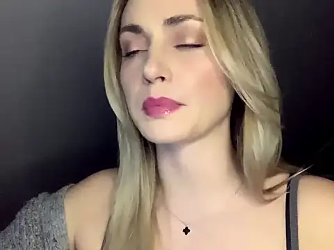 ScarlettSensitive webcam