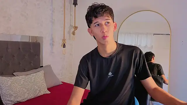 dave_eliot (M twink) - jerk-off and fingers anal x 10 min