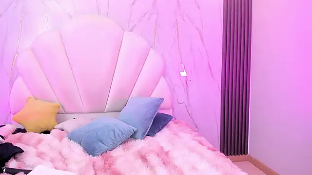 AliiceWonderland_ webcam