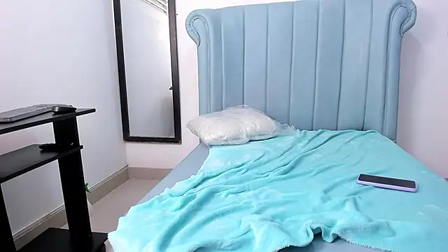 Cleopatra_Trans webcam