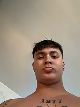 Cristopher_strong webcam