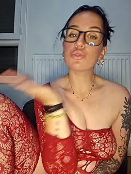 Lindsay_00off webcam