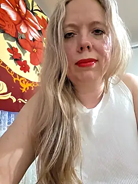Irina3718 webcam