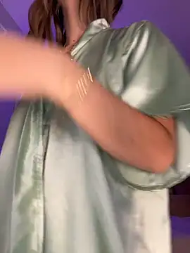 honeymollyx (F young) - DOGGY WITHOUT PANTY & SPANKS HARD