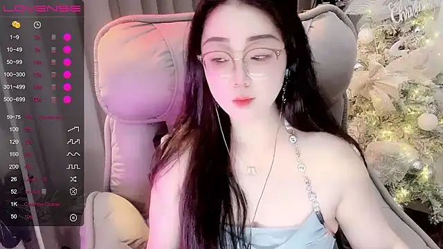 Monica-666888- webcam