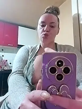 HotStepmommy4 webcam