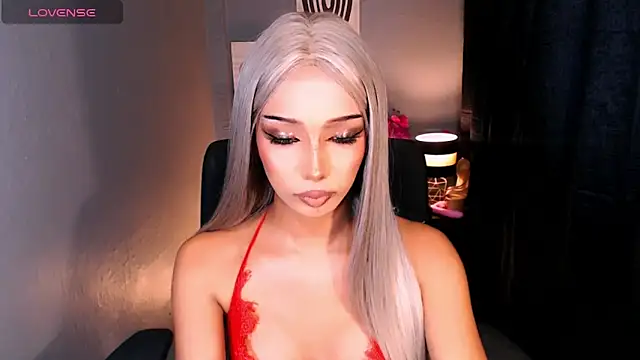 xUrGoddess_islaCumsAlotx webcam