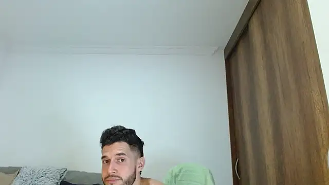 Noah_jhonsonn live sex cam