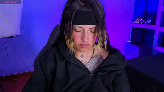 _sharlotte777 webcam