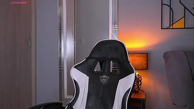 tyler_muscle1 webcam