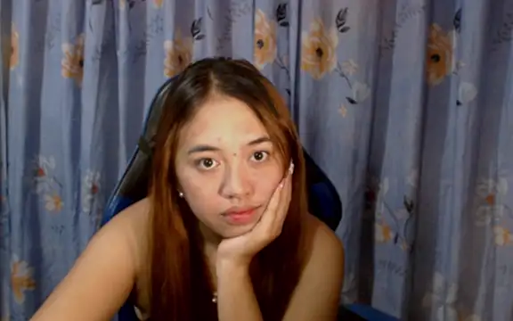 urlover_mae26 - Live Cams