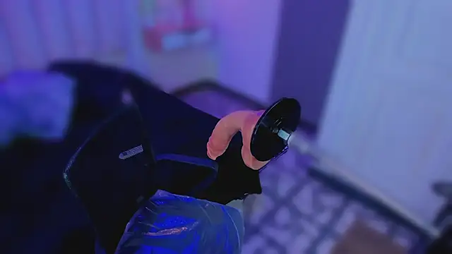 yourlittle_kathe webcam