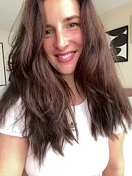 thescorpionfr_ (F young) - Boobs close up and tongue