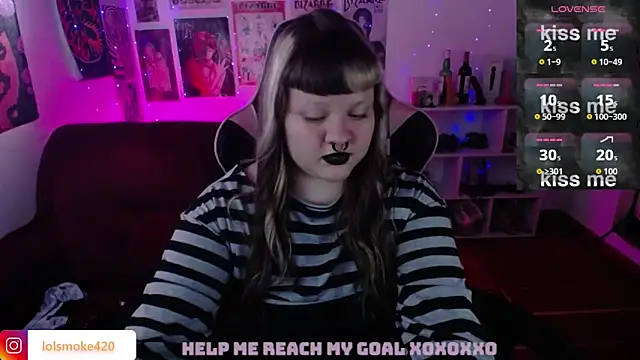 Bdsm_and_fries webcam