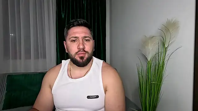 Gold_Alpha_Boy webcam